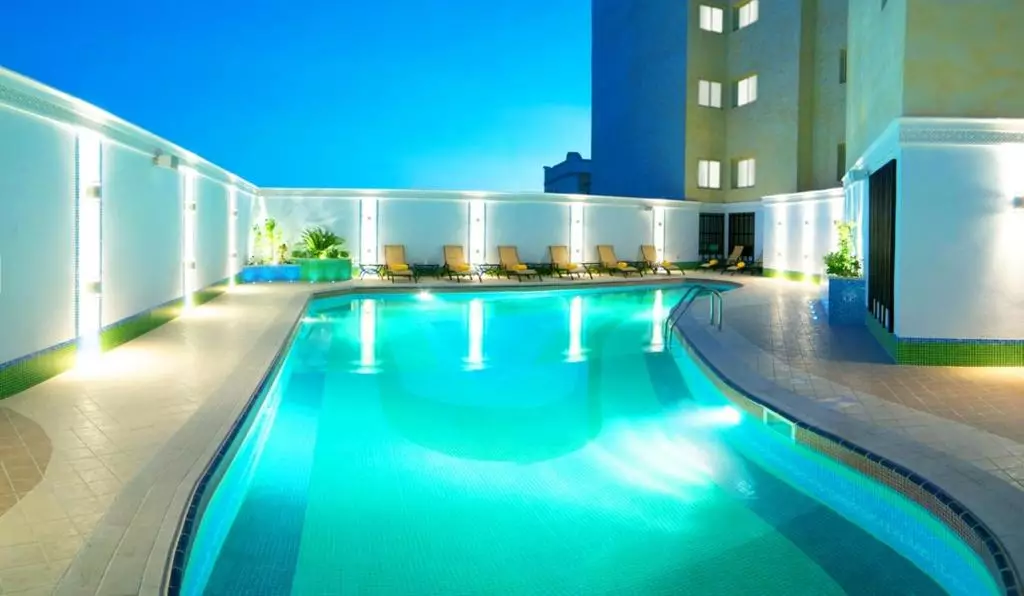Grand Regal Hotel